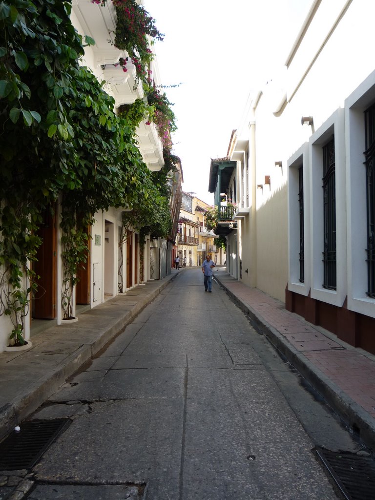 Calles de cartagena by German Montoya C