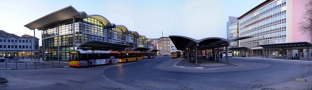 Busbahnhof by juergendietz