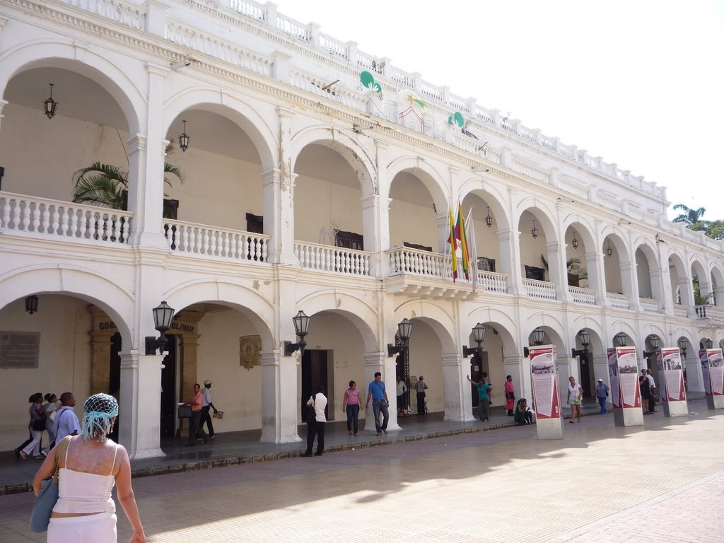 Edificio de la gobernacion by German Montoya C