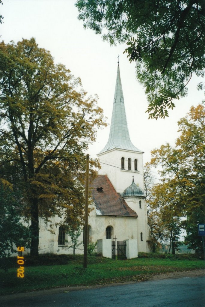 Kabiles luterāņu baznīca 2002 by aldonis