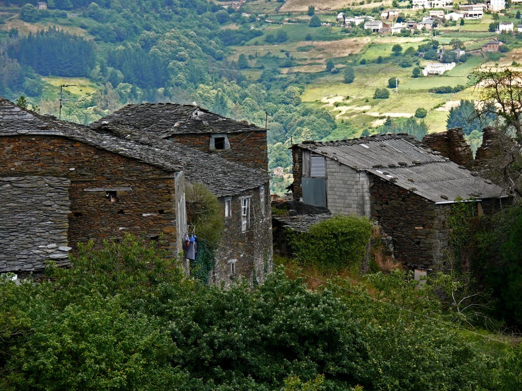 San Esteban, Asturias by yralim