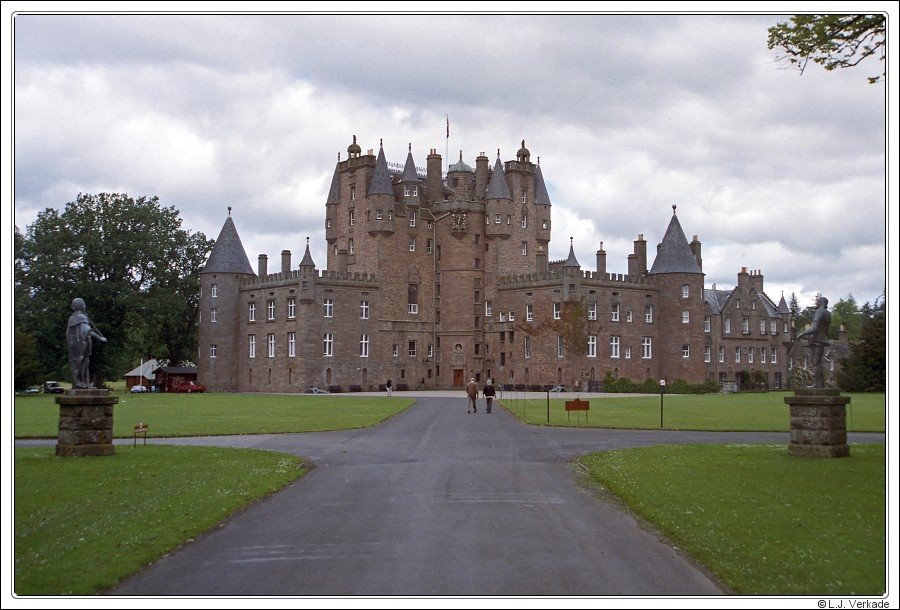 Glamis Castle by Rens Verkade