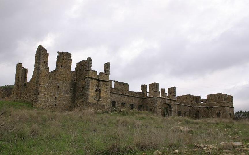 Castelo de Montachique by Luis Miguel Fernande…