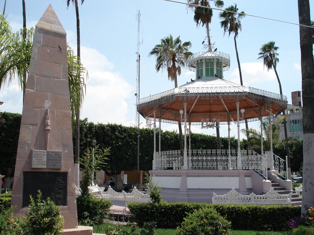 Kiosco de Tanhuato by REGA