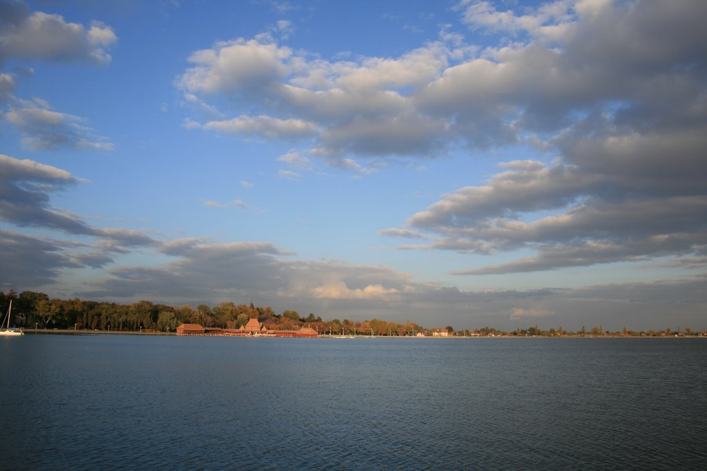 Palić (Palics), Serbia (Vajdaság, trianoni békeszerződésig Bács-Bodrog vármegye) - Palićko Jezero (Palicsi-tó, Palić Lake), magyar többségű kisváros, elsősorban üdülőtelepülés Szerbiában, a Vajdaságban, Szabadkától 8 km-re by Bazita Gausss