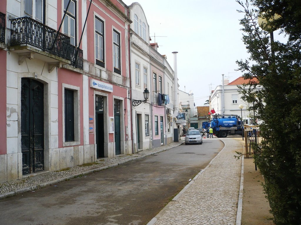 Rua em frente á associção Náutica do Seixal by Sev3rynO