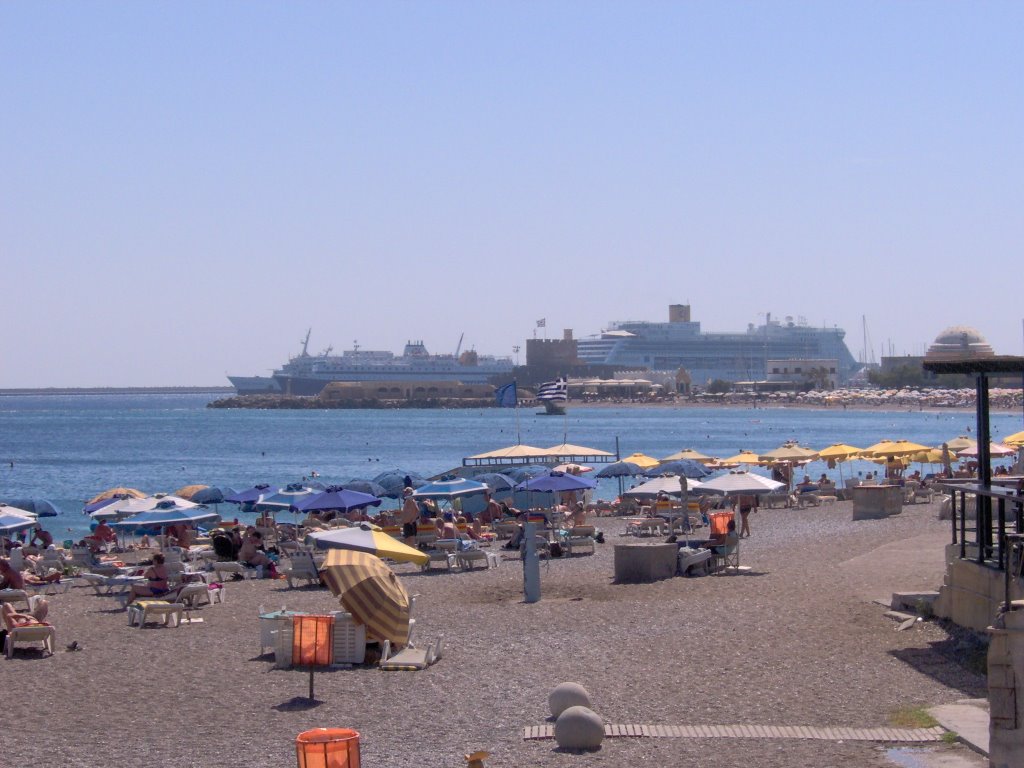 Aquarium Beach by N. Cuki Gamulea