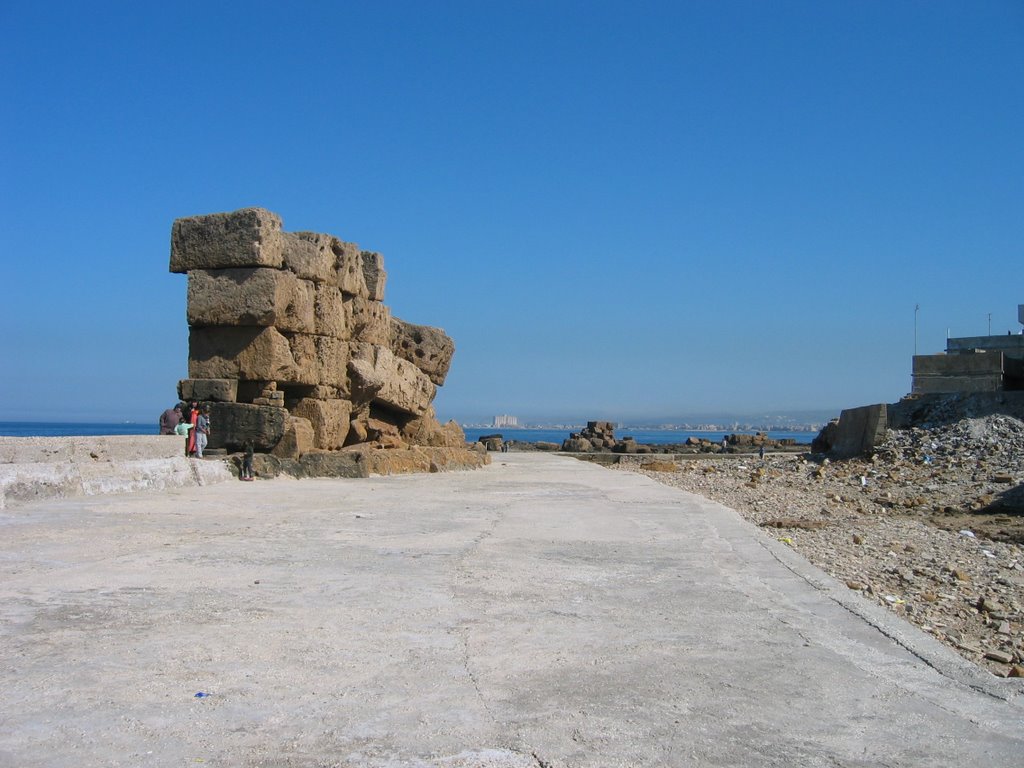 الكورنيش البحري، Tartus, Syria by Kuzner Michael