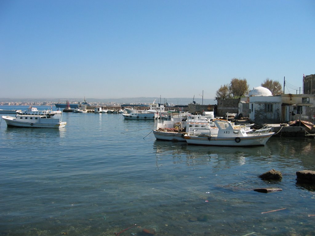 الكورنيش البحري، Tartus, Syria by Kuzner Michael