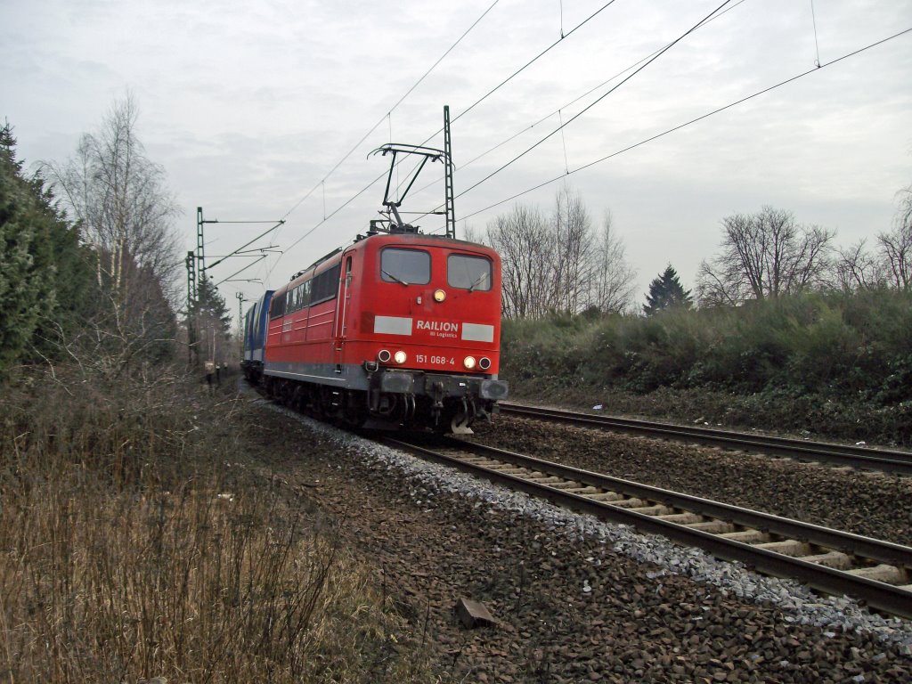 BR 151 mit Güterzug by ©schw@bendude