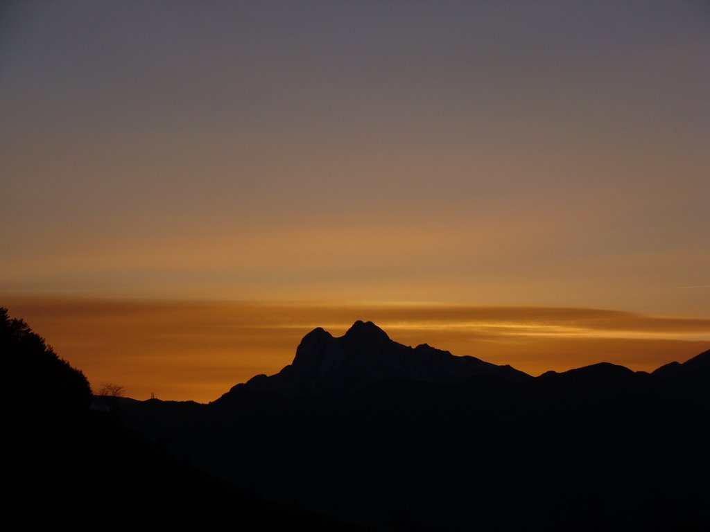 Posta de Sol al Pedraforca by amoreno1988