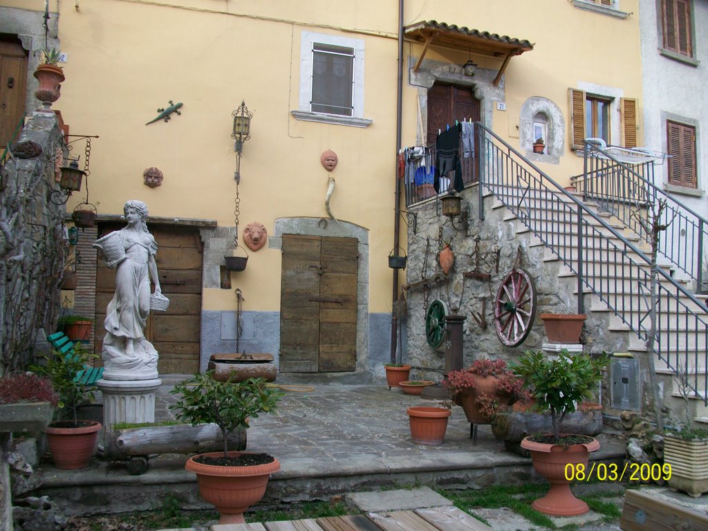 Ricordi di attrezzi agricoli (Interno del paese) by cirimimi19