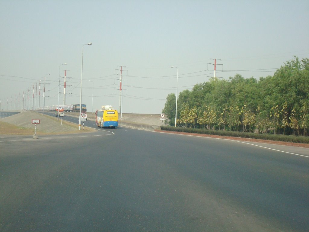 Bangabandhu Jamuna Bridge by Kabir Uddin