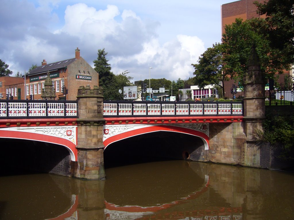 Leicester Bridge by Yanat