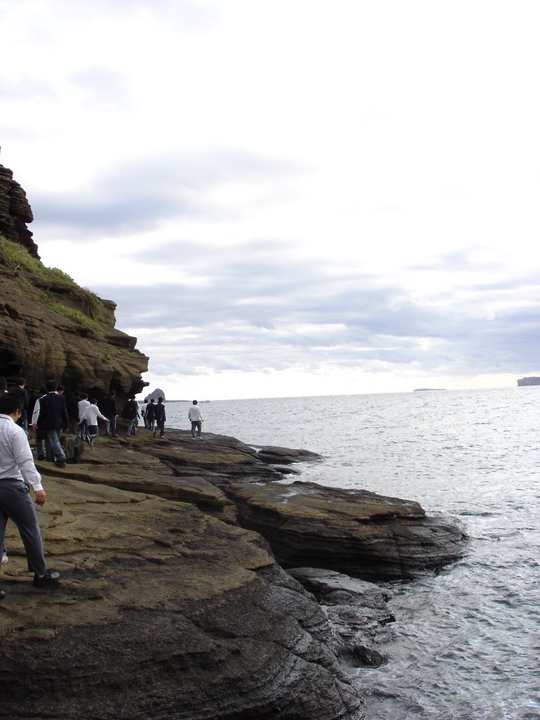 Yongmeori Seashore in Jeju by Hyeong-Seok, Suh