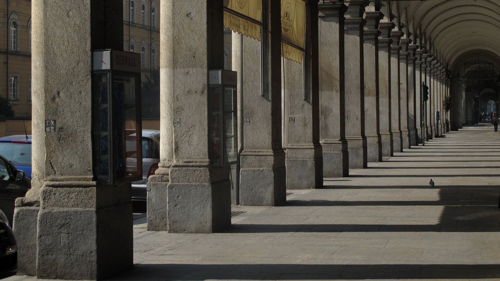 ... portici di Torino by arturo bufardeci