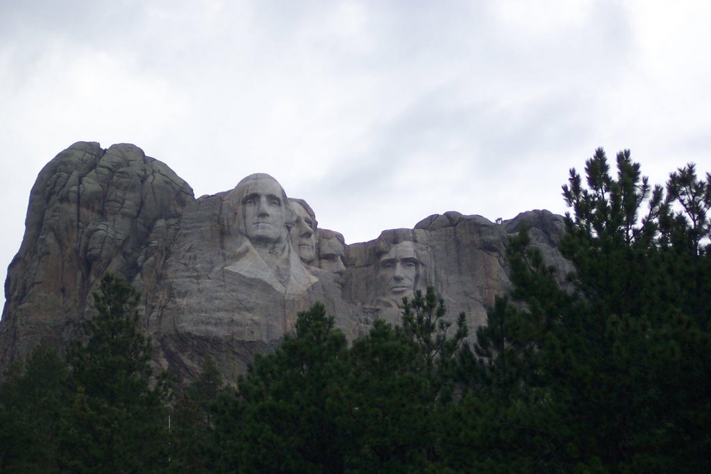 Mt. Rushmore, SD by aldoponce