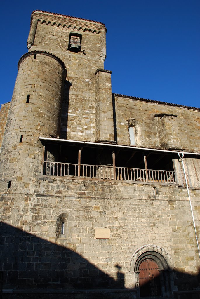 Iglesia de San Ciprian en Isaba by M.A. Muñoz