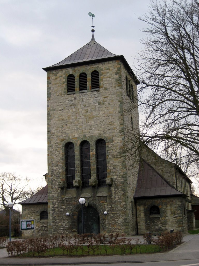 Kirche St. Albertus-Magnus in Hovestadt by Waltraut Scholz