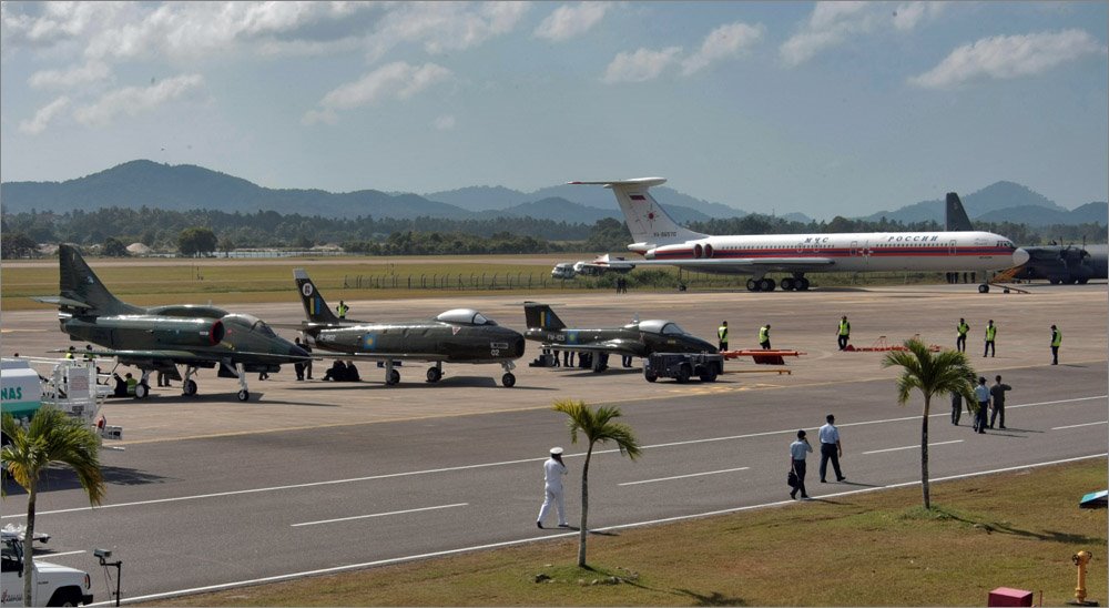 Langkawi airport, airshow LIMA-2007 by Marina Lystseva