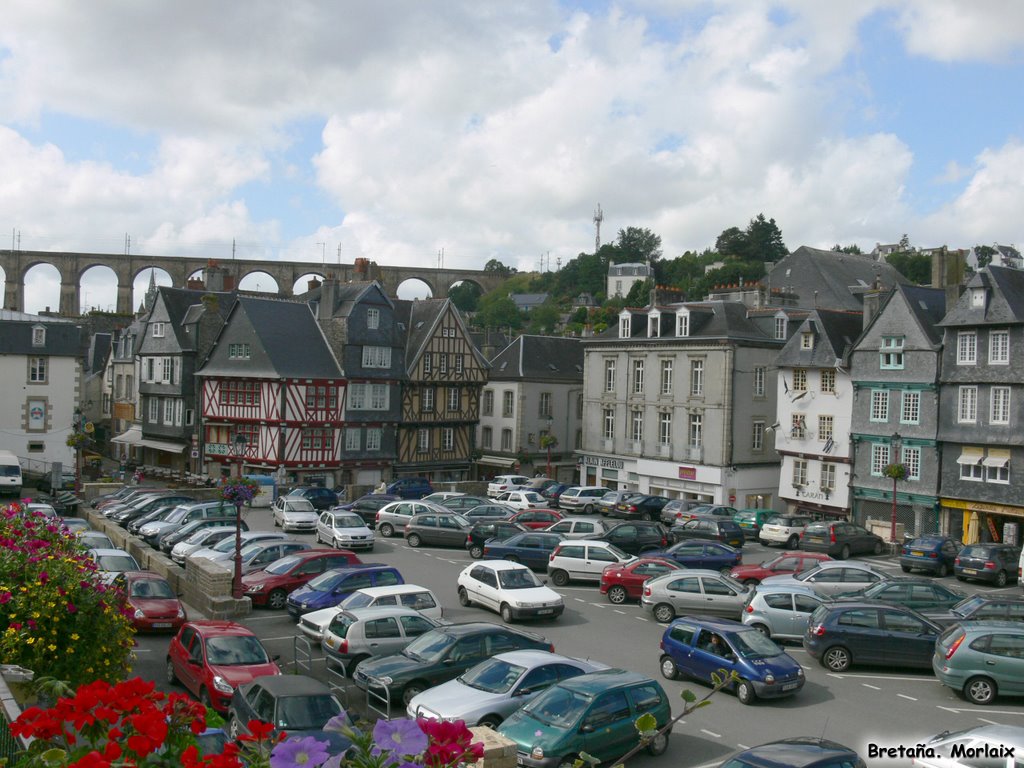 PLACE ALLENDE. MORLAIX. BRETAÑA by José Ignacio López