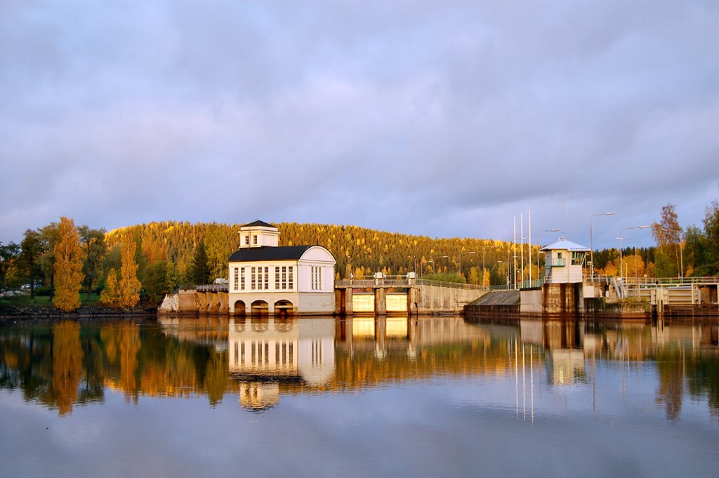 Vaajakosken kanava & vanha voimala by Nicd