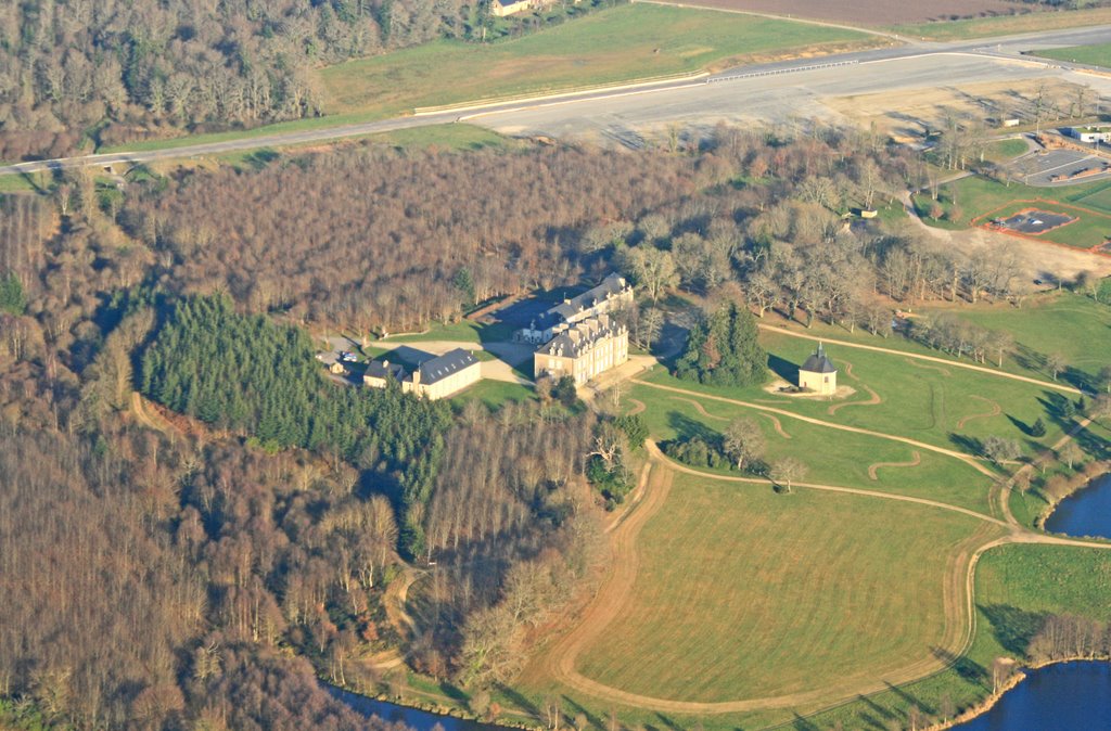 Plouay : le domaine du Ménéhouarn (Véloparc) vu d'avion by f.  madic