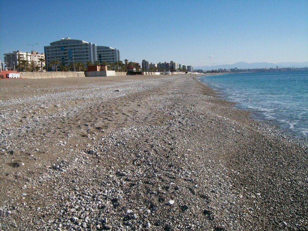 Konyaaltı Plajı - Antalya by H.U.L.K