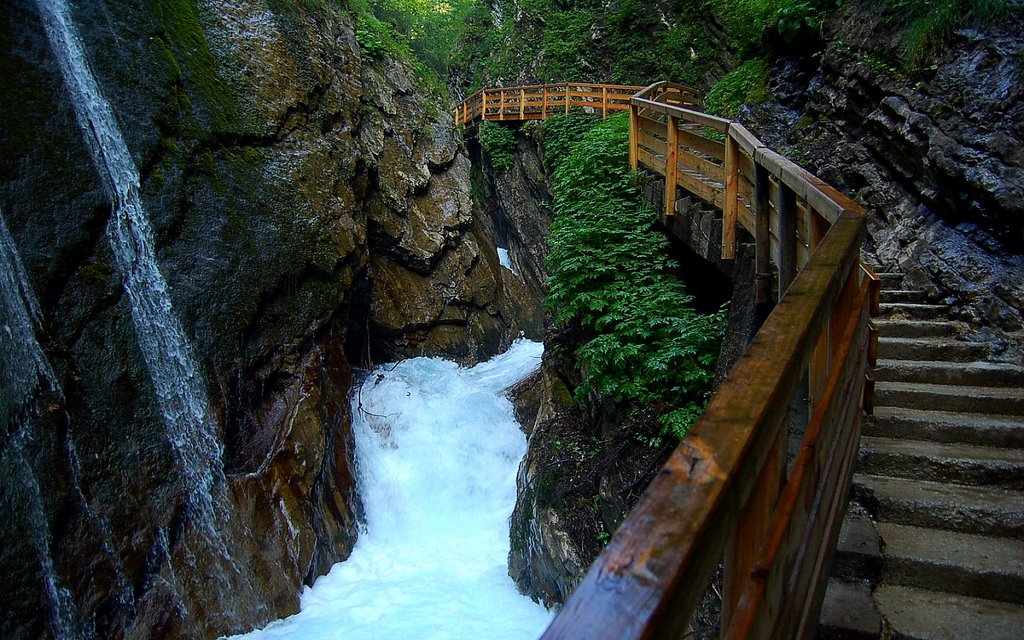 Wimbachklamm by Hans J.S.C. Jongstra