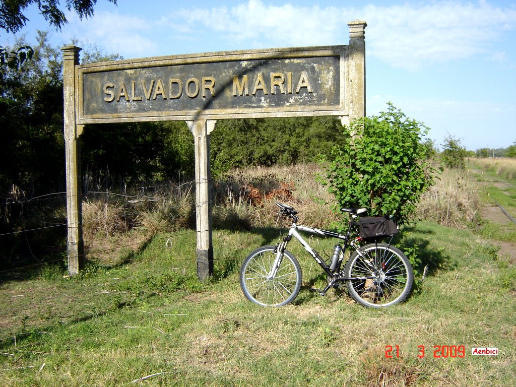 Estacion Salvador Maria (www.aenbici.blogspot.com) by aenbici