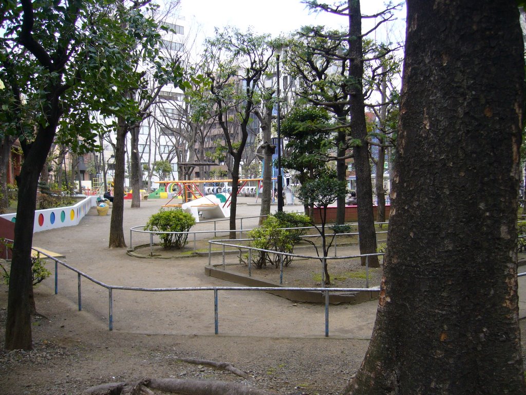 Park in ebisu by melva_swint