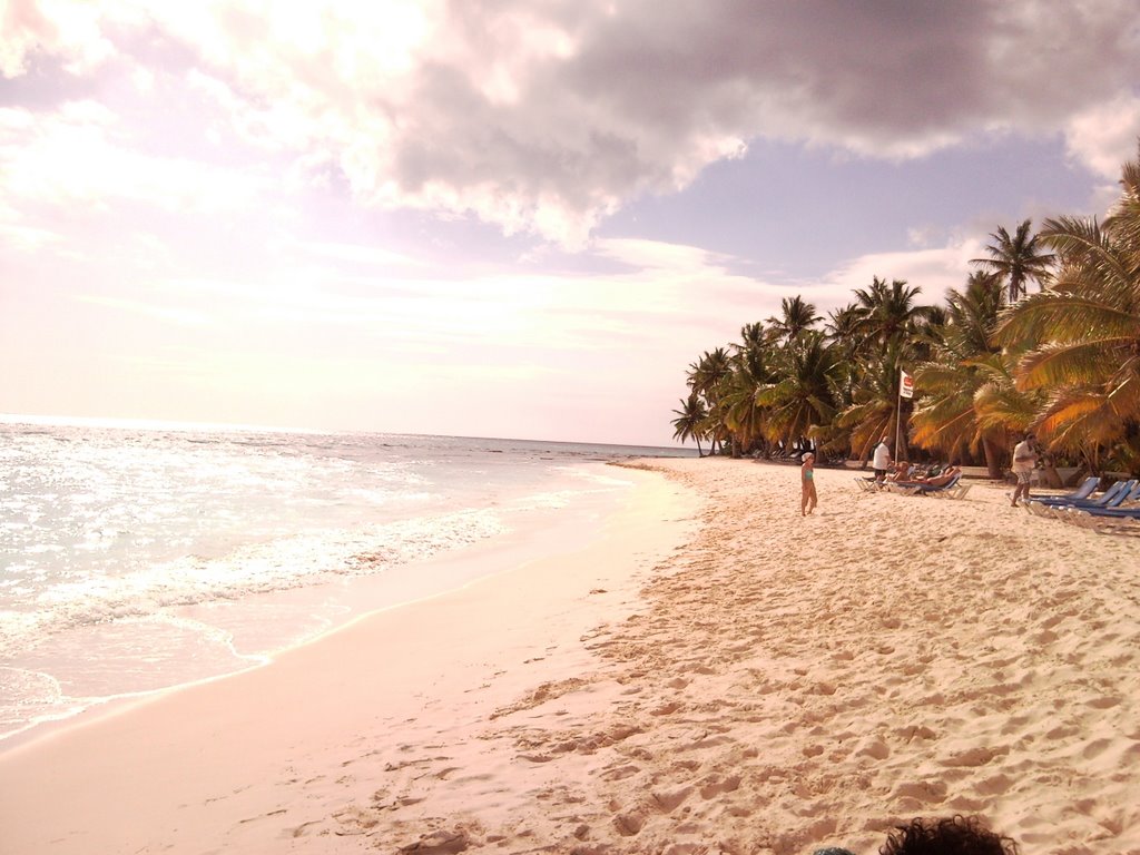 Rep. Dominicana, Isl. Saona by CmStopardi