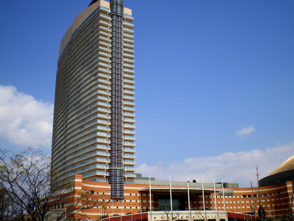 ＪＡＬ　リゾート　シーホーク　ホテル　福岡 JAL Resort Sea Hawk Hotel Fukuoka in Kyusyu, Japan. 2009. Landscape. by 表野豊