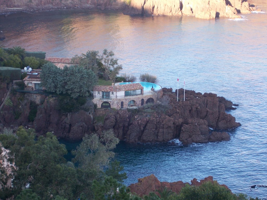 Théoule-sur-Mer, France by Marco Spalluzzi