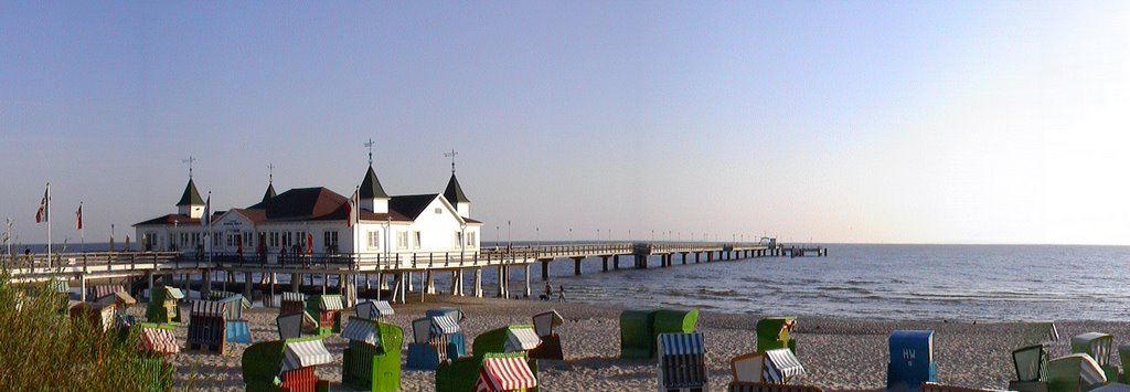 Seebrücke Ahlbeck - Panorama by etude