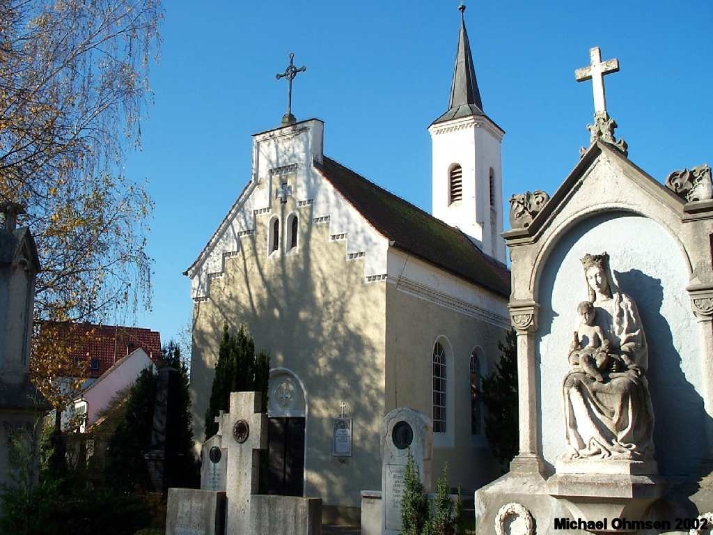 Alter Friedhof in Schrobenhausen by Michael Ohmsen