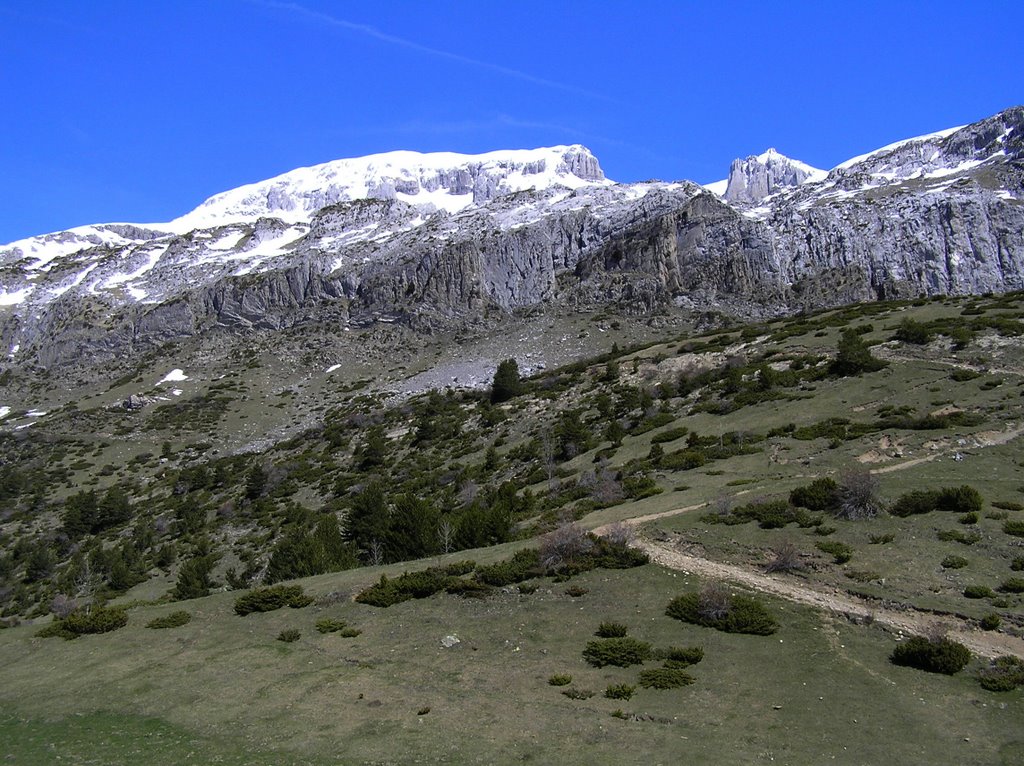 GR11 desde Lizara al collado de Foratón by César Urien