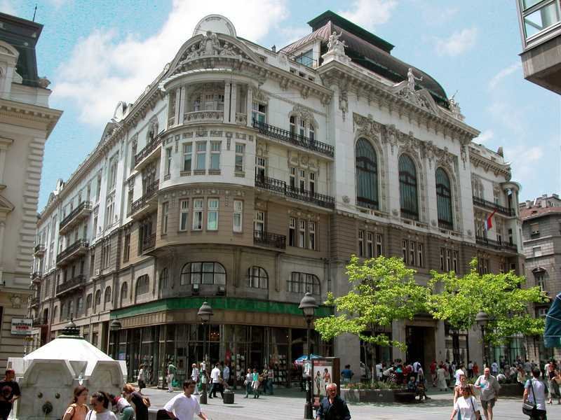 Belgrade, Academy of science by Vlada Babic