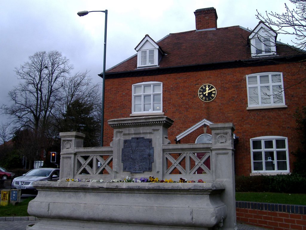 Sanders Memorial The Strand - Bromsgrove, Worcestershire, UK. by GordonDipple