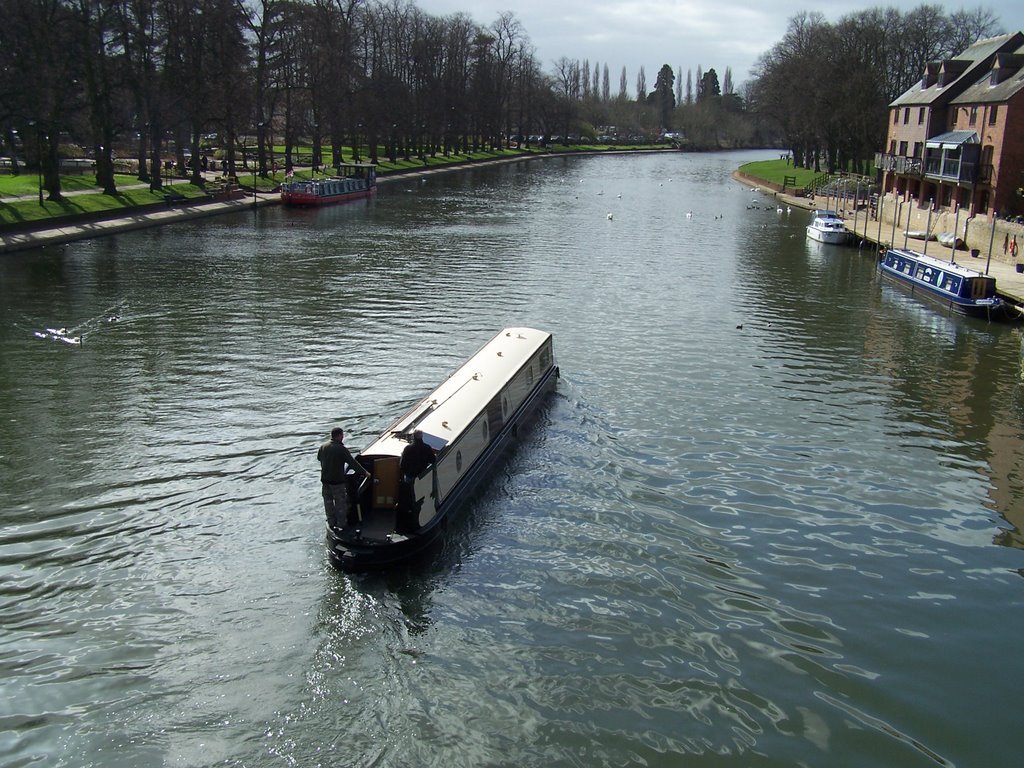 Barge on River Avon, Evesham, by stuart reilly