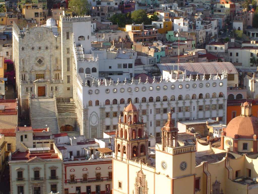 VISTA DE GUANAJUATO DESDE EL PIPILA by Cesar Villalobo Zamb…