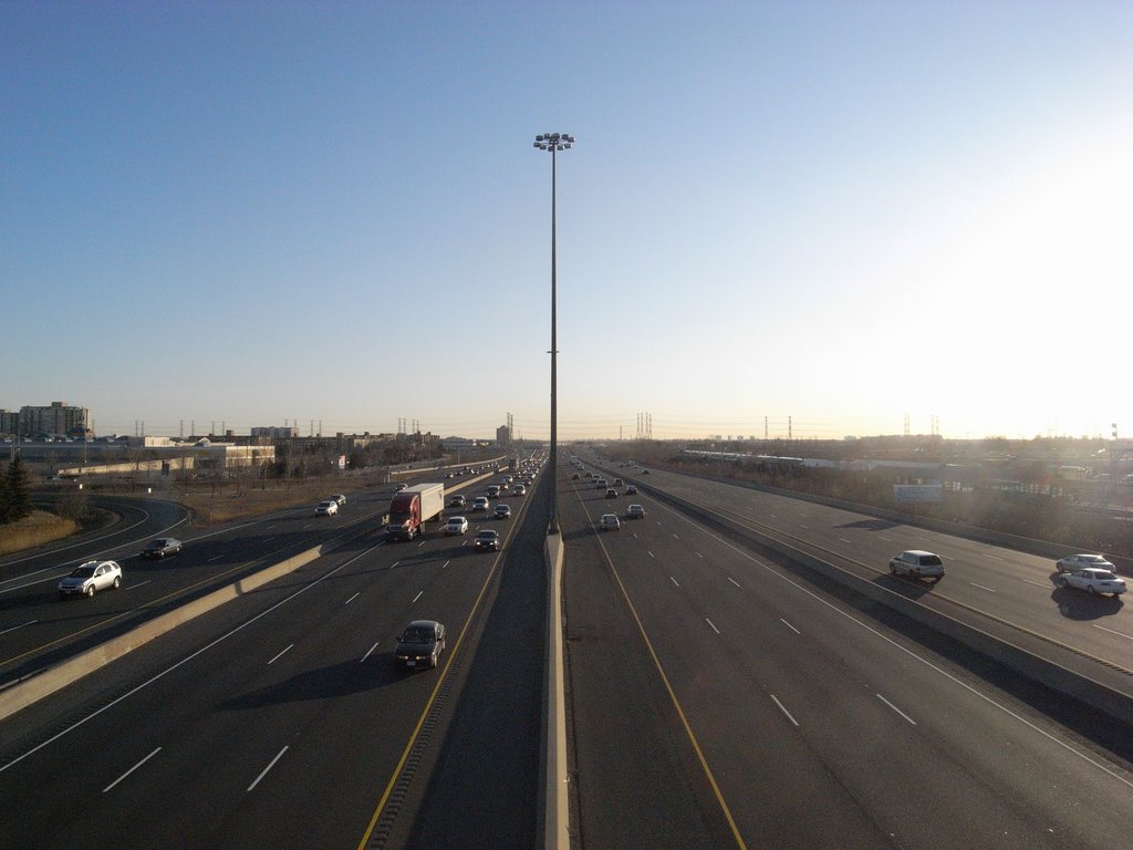 Eastward Looking on the 401 by Amos.