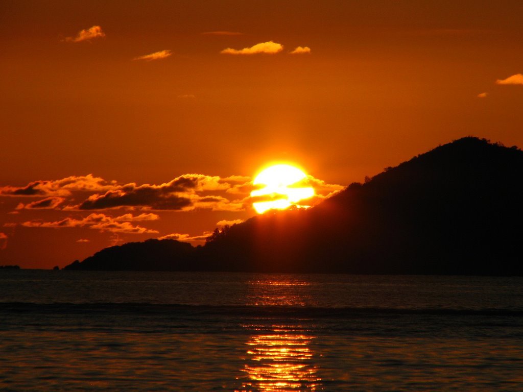 Seychelles... tramonto di fuoco by Alessandro Castellan…