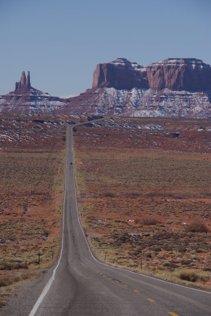 The road to Monument Valley in Utah from North by János Hajas