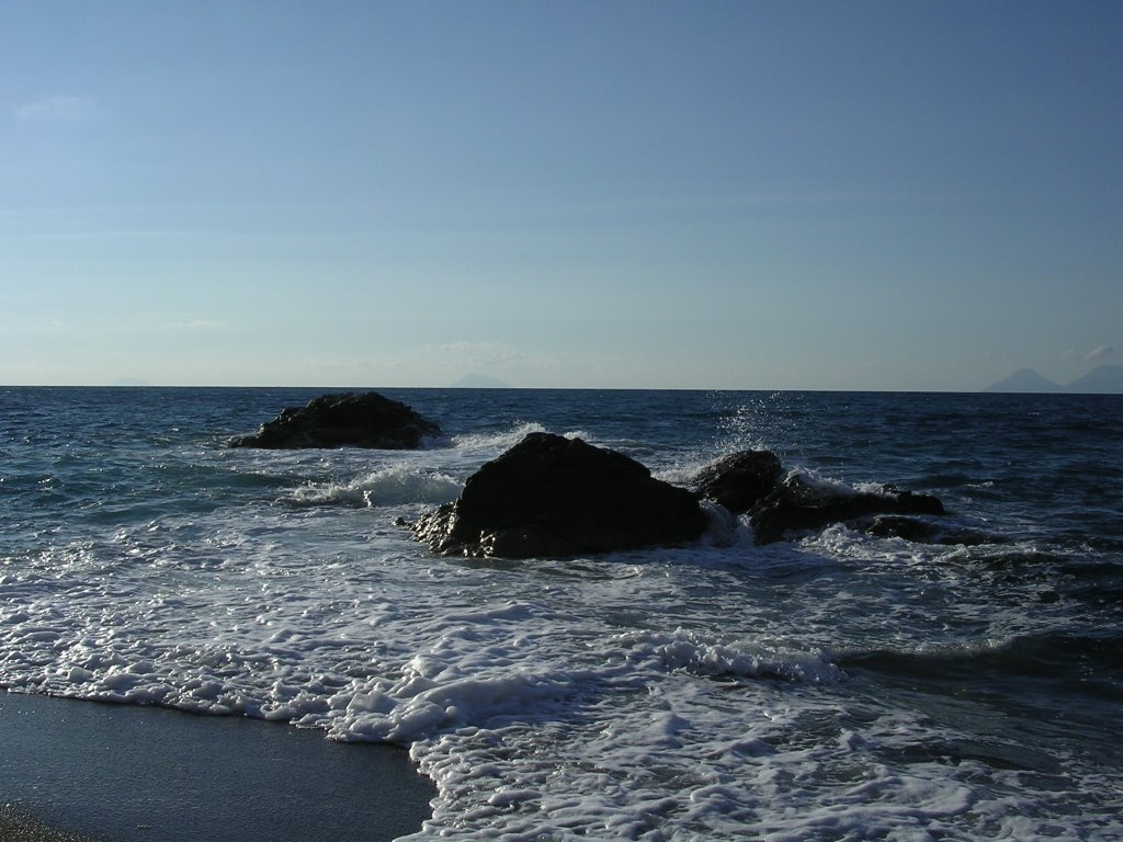 Spiaggia ad est di capo Calavà by danyvela