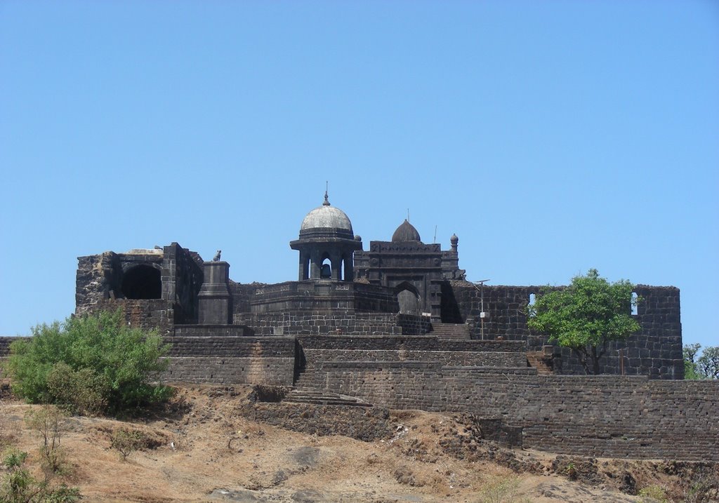 Jagadishwar Temple by Tanmay Shende