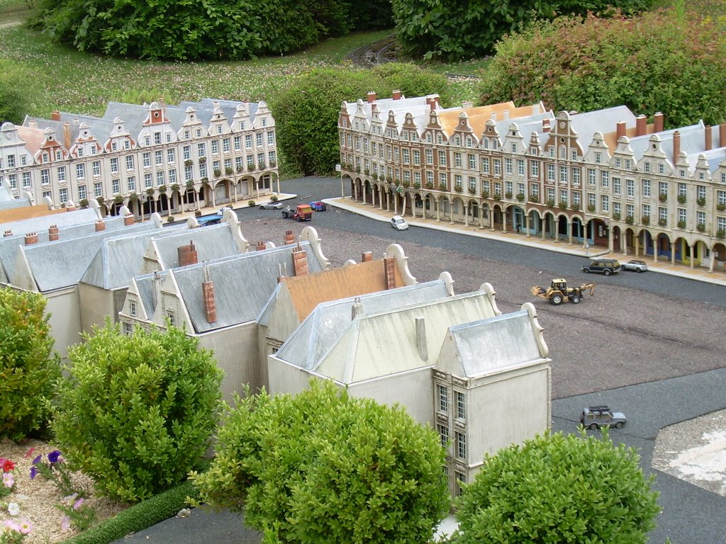 France Miniature:Grande place à Arras by r-75