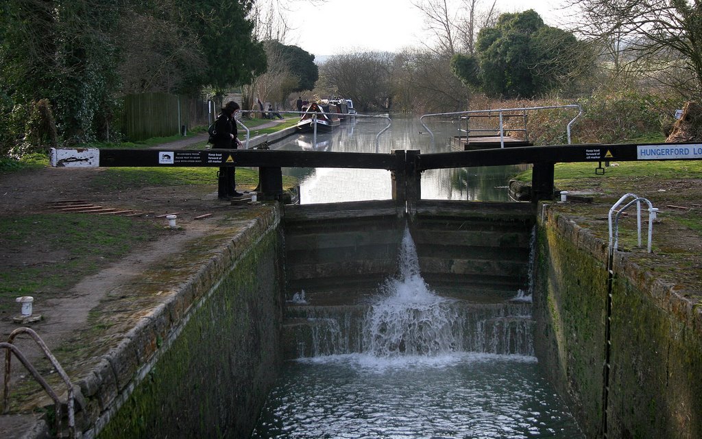 Hungerford Lock Gate, Kenmett & Avon Canal, Hungerford by Donald Gray