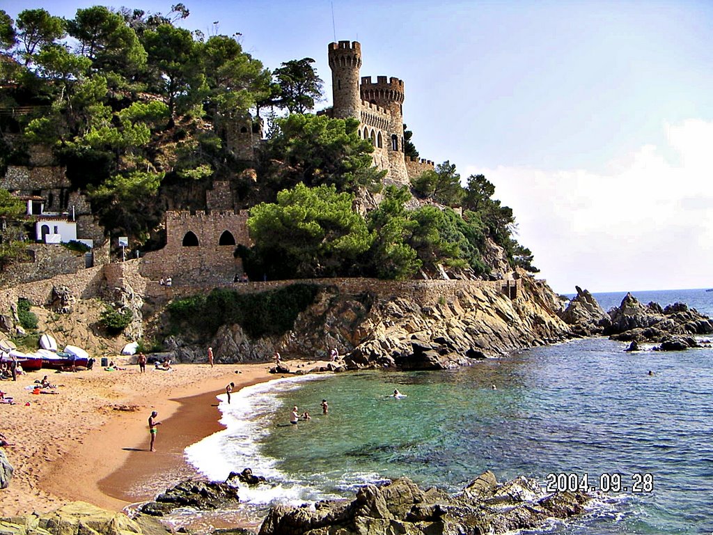 LLoret de Mar - castle in the bay by Albányai Mária