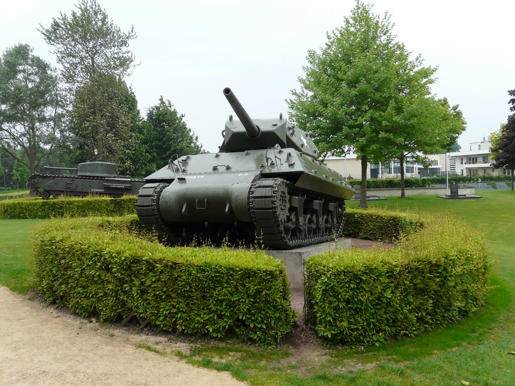 M 10 Tank by Ku